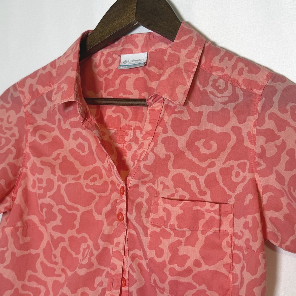 Columbia Womens Short Sleeve Button Up Shirt Pink Abstract XL0081 Size S